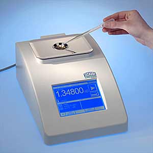 Digitales Refraktometer DR 6000, Messbereich 1.3300-1.5800nD, 0-95% Brix, Genauigkeit: +-0.0001nD oder +-0.1%Brix, fr den Einsatz in der Nahrungs- und Genussmittel-, sowie der pharmazeutischen Industrie