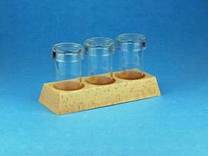 Frbeblock Hartholz mit 3 runden Frbezylindern</p>Staining stands , wooden, with 3 circular staining jars</p>Laborbedarf,Mikroskopie,Frbeblcke