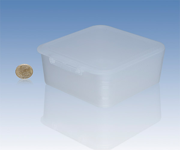 QUADRATISCHE SCHARNIERBOX 100 x 100 x 40mm, aus bruchfestem Polypropylen zum Versand von empfindlichen Teilen, VE=110Stck</p>Laborbedarf,Lagerung,Rechteckdosen