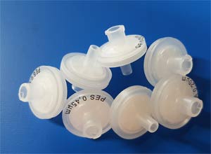 Qualitativ hochwertige Spritzenvorsatzfilter D=15mm , verschiedene Materialien unsteril,VE=100Stck<br>High-quality syringe filters D = 15mm, various materials non-sterile, pack = 100pcs<br>Laborbedarf,Filtermaterialien,Spritzenvorfilter