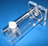 Mausinjektionskfig Typ B aus Acrylglas mit Atemloch mit Rohrinnendurchmesser 32 mm, Lnge 100 mm</p>Mouse Restrainer , Type B of acrylic glass with breathing hole with inner tube diameter 32 mm, length 100 mm</p>Laborbedarf,Tierzucht,Restrainer fr Muse