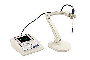 Leitfhigkeitsgert LF-Laborgert EC-31 cond, Tischgert mit Stativ<br>Conductivity device LF laboratory device EC-31 cond, table-top device with stand <br>Laborbedarf, Leitfhigkeits-Messung, Leitfhigkeits-Messgerte, Labor-Leitfhigkeitsmessgert