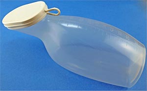 Urinflasche aus Polyethylen mit Deckel , CE, mit Richtwertskala,  fr Frauen, Inhalt 1000ml, hitzebestndig bis +90C</p>Female urinal of polyethylene, approximate scale, with cover</p>Urinal en polythylne pour femmes, echelle approximative, avec couvercle</p>Krankenhausbedarf,Praxisbedarf,Urinflaschen